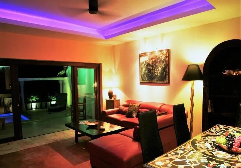 ホテル Chor Chang Villa Resort