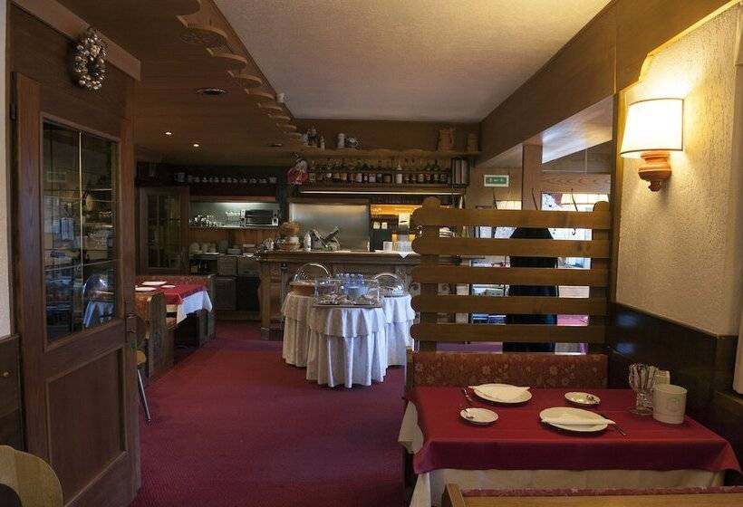 ホテル Garni Dello Sportivo