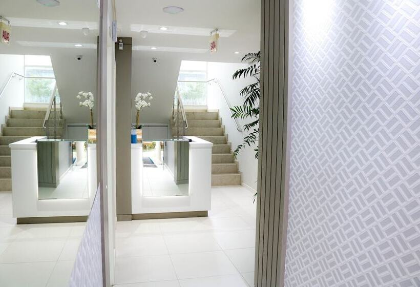 ホテル Ingleses Paradise