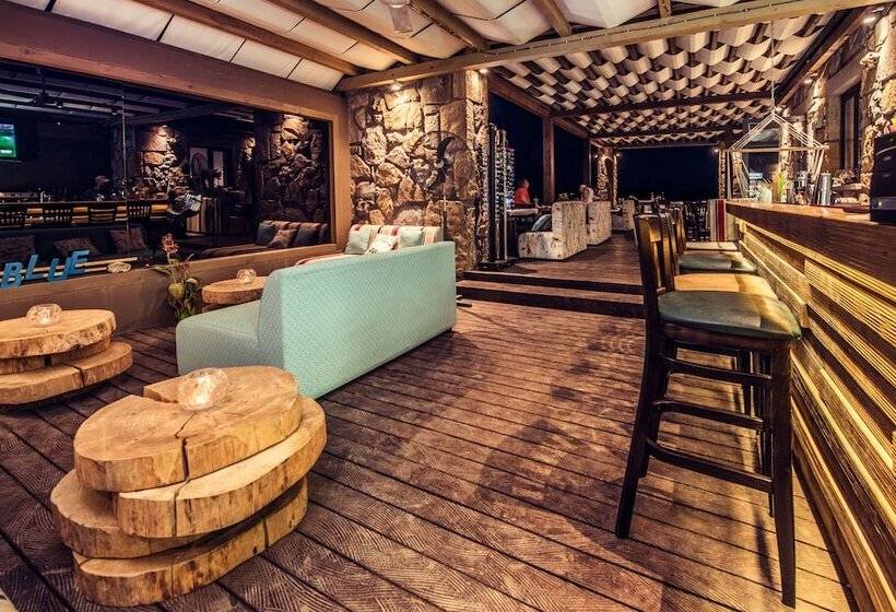 Hotel Keros Blue   Luxury In Wilderness