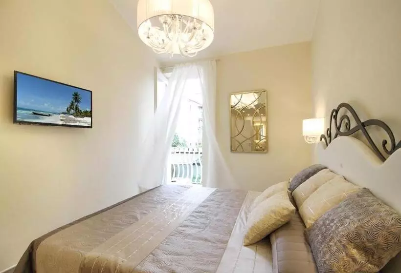 هتل Lucca In Chic   No Ztl   Free Parking   Old City At 10min By Walk