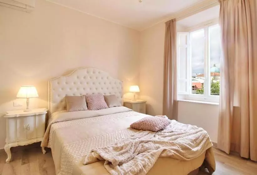 هتل Lucca In Chic   No Ztl   Free Parking   Old City At 10min By Walk