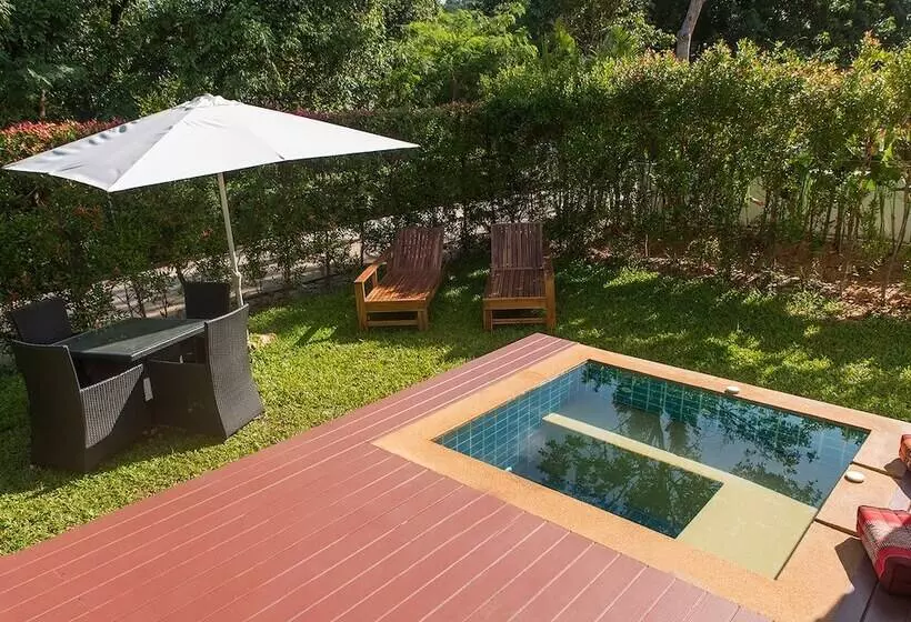 Hotelli Moon Cottage