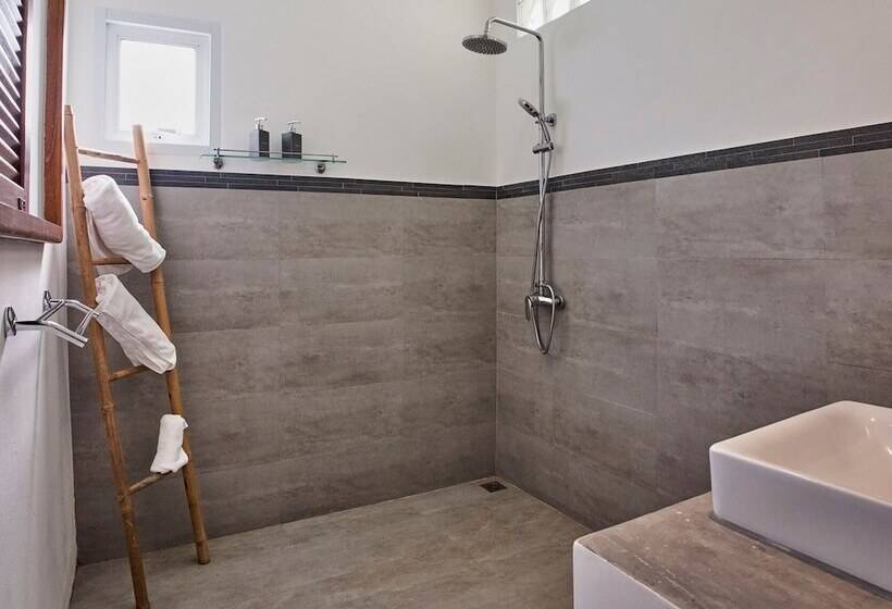 فندق Moon Cottage