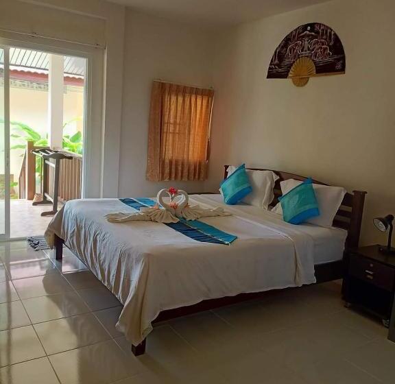 Отель Pranee Beach Bungalows