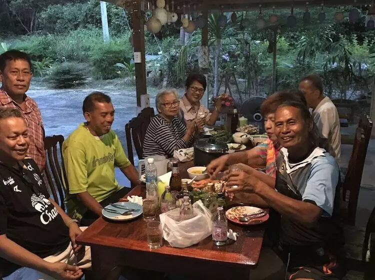 هتل Rasta House,,koh Phayam