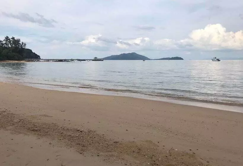 هتل Rasta House,,koh Phayam
