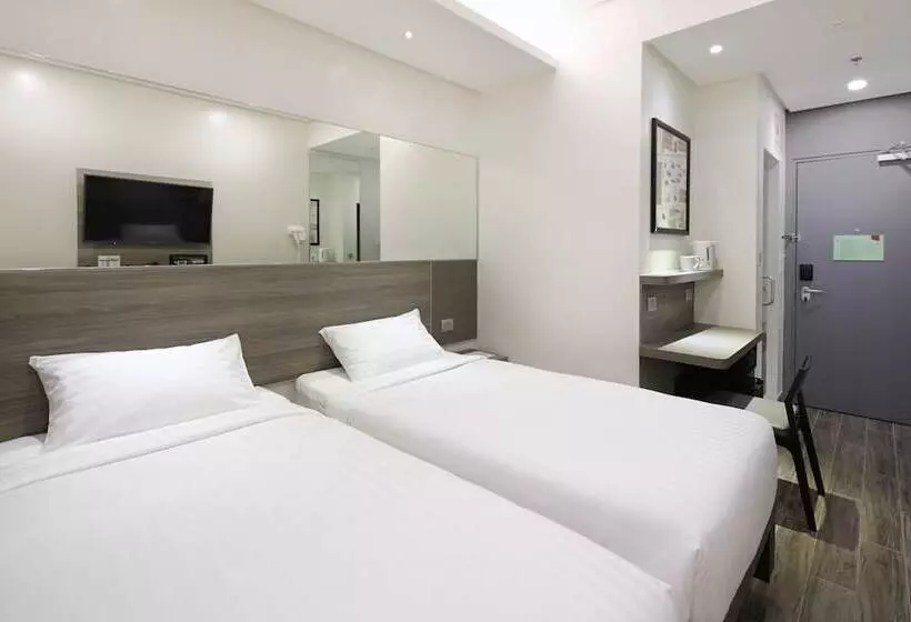 ホテル Red Planet Cubao Aurora Boulevard