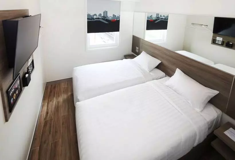 ホテル Red Planet Cubao Aurora Boulevard