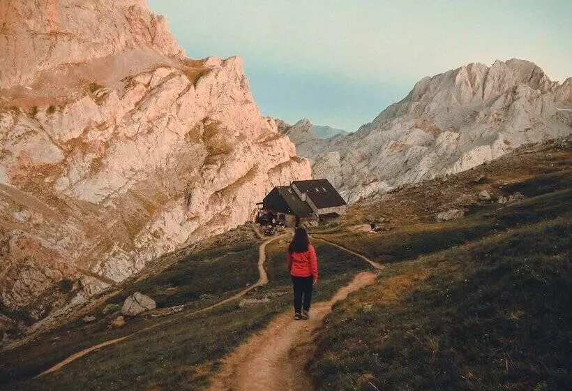 Hotelli Rural Picos De Europa