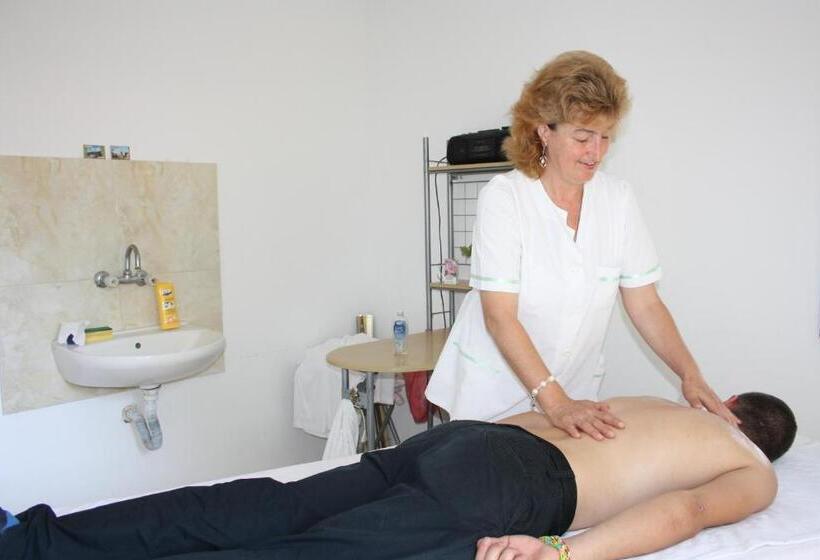 호텔 Sunny Varshava