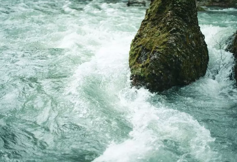 Hotelli Yutoria Fujisato