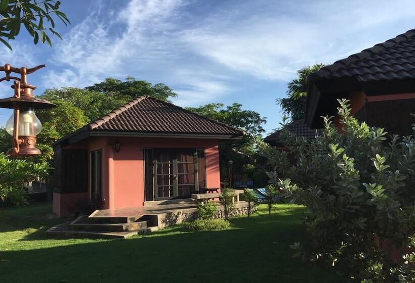 호텔 Bayview Resort Rayong