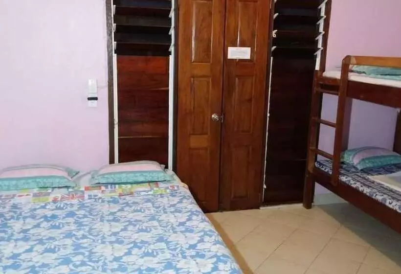 هتل Bluepango Guest House   Hostel