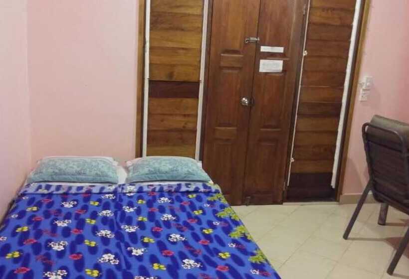 هتل Bluepango Guest House Hostel