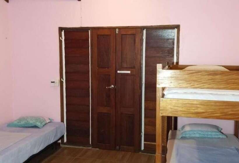 هتل Bluepango Guest House Hostel