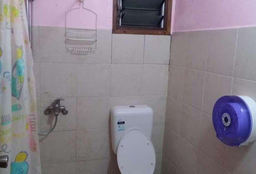 هتل Bluepango Guest House Hostel