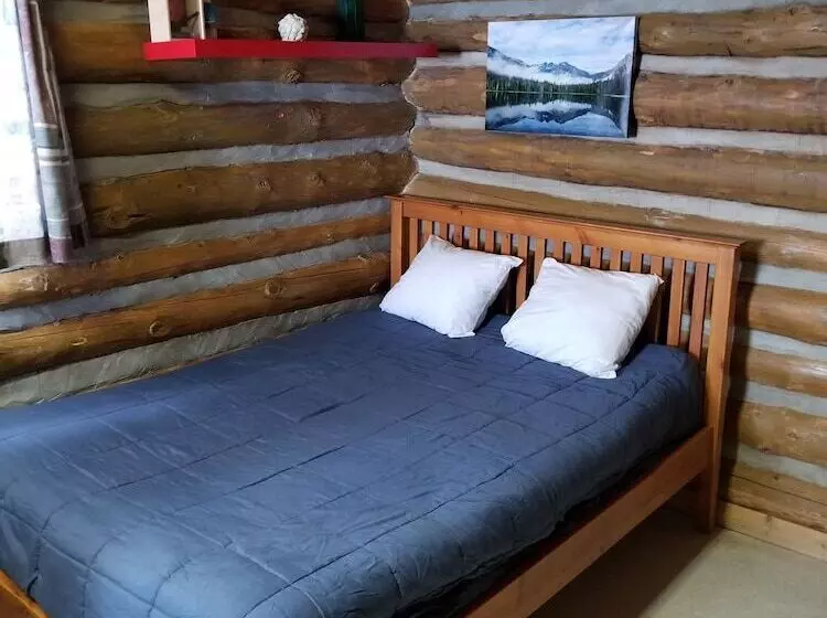 ホテル Christina Lake Lodge