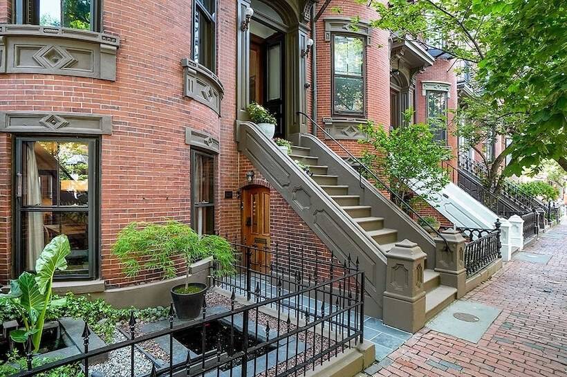 Отель Clarendon Square