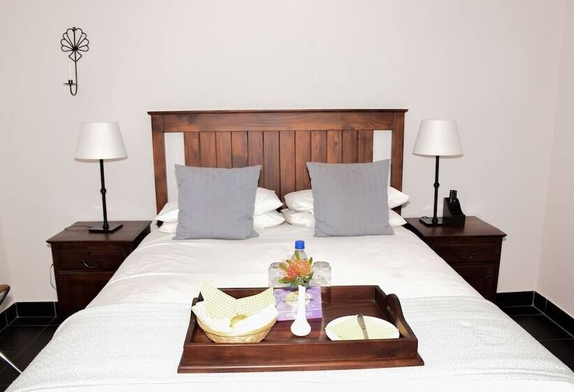 Отель Gordon's On 125 First Street