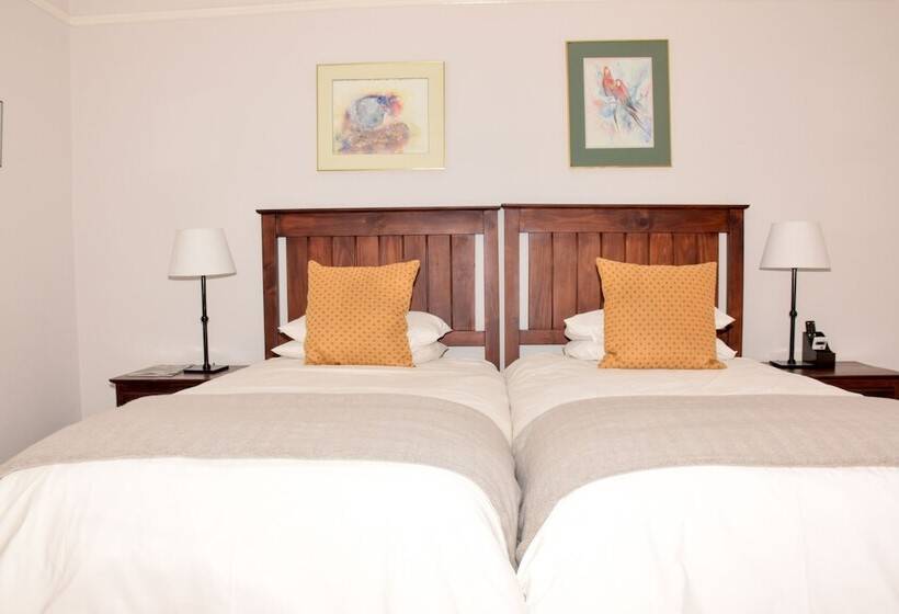 Отель Gordon's On 125 First Street