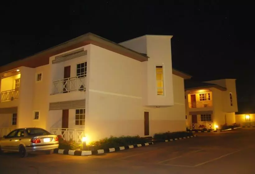 هتل Grand Inn & Suites