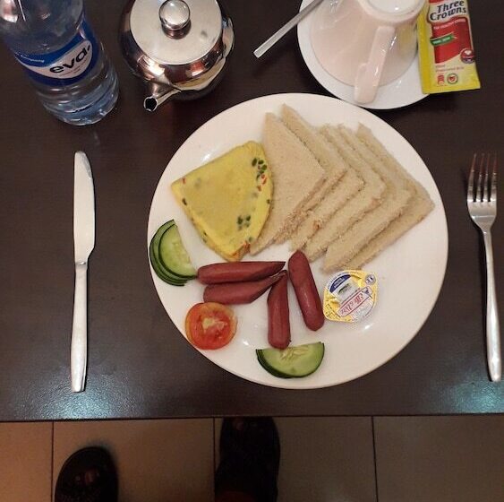 هتل Grand Inn & Suites