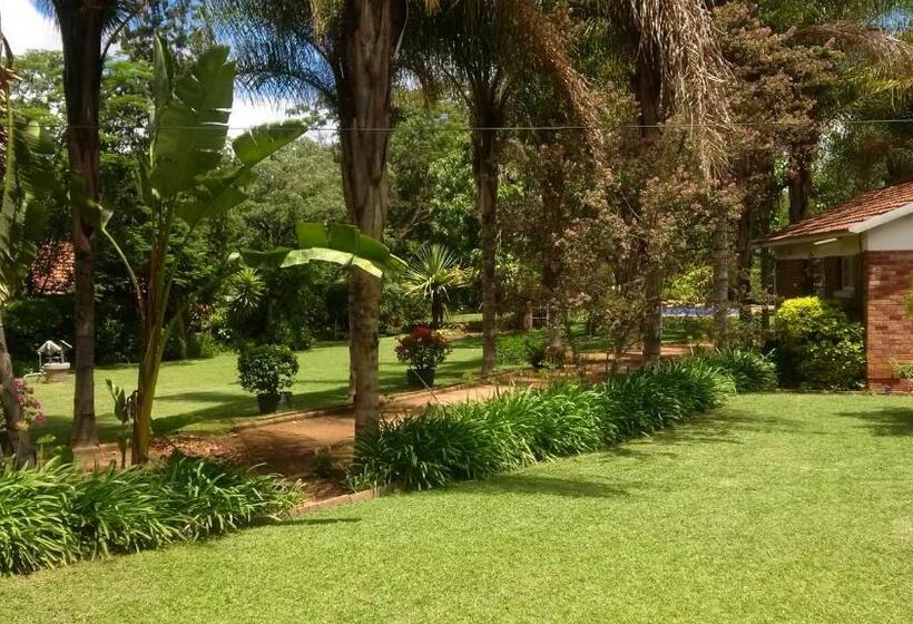 هتل Hillside Manor