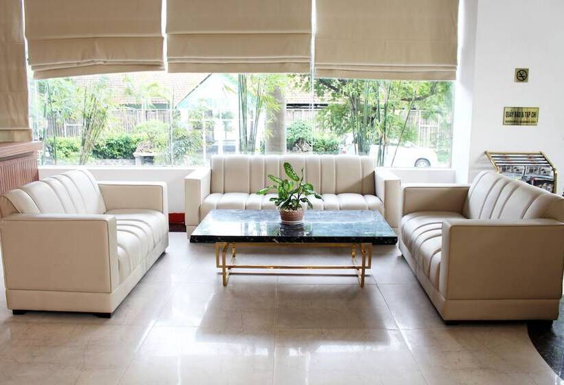 ホテル Muong Thanh Quy Nhon