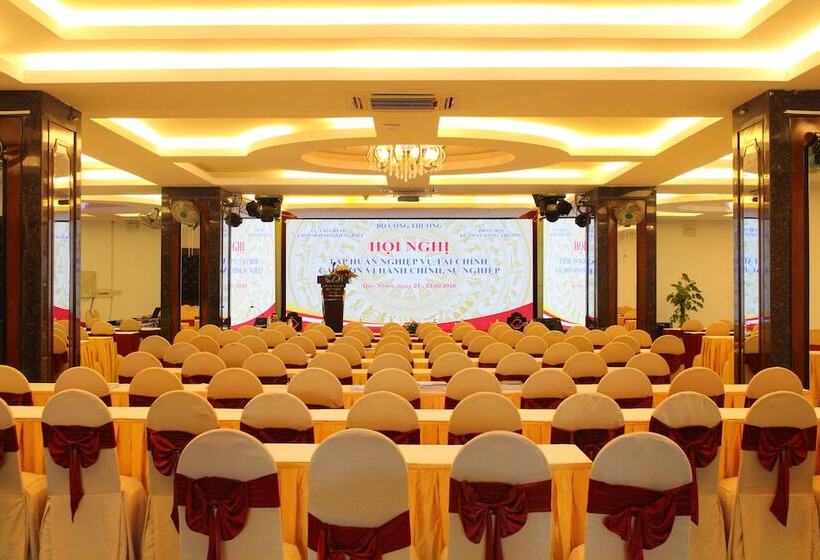 ホテル Muong Thanh Quy Nhon