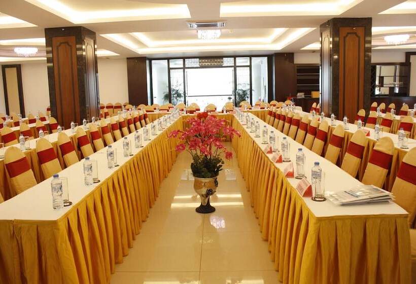 ホテル Muong Thanh Quy Nhon