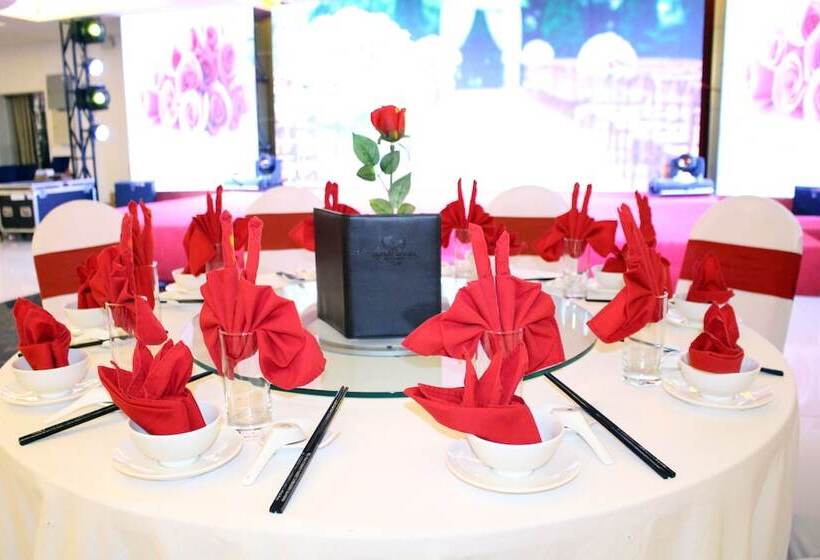 ホテル Muong Thanh Quy Nhon