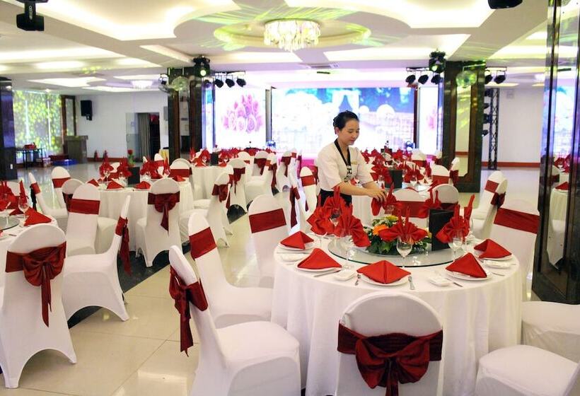 ホテル Muong Thanh Quy Nhon