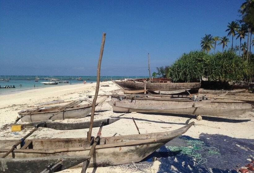 בית מלון כפרי Ocean Breeze Lodge