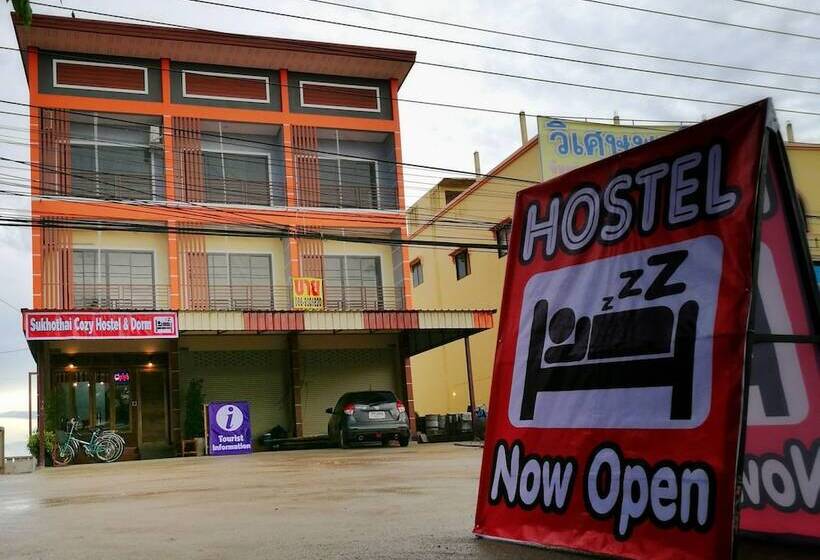 Отель Sukhothai Cozy Hostel & Dorm