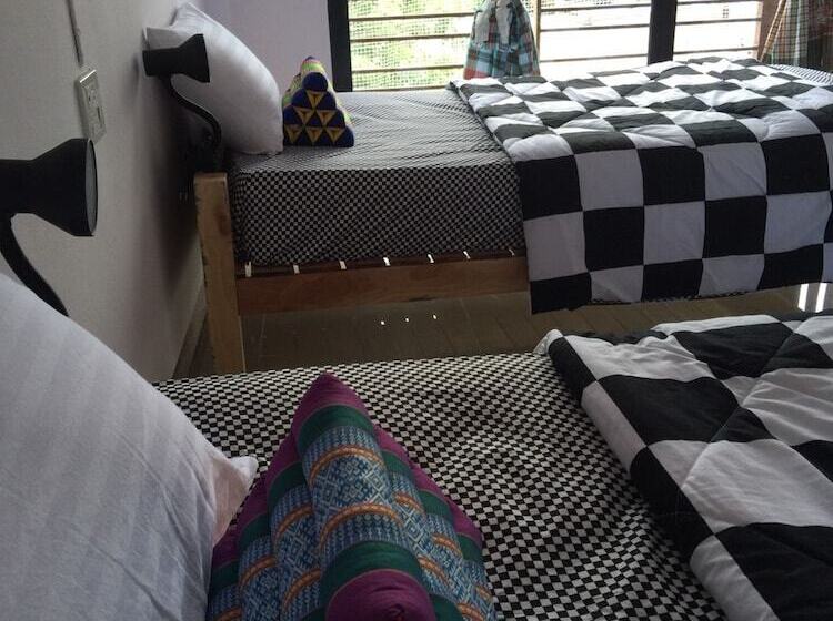 Отель Sukhothai Cozy Hostel & Dorm