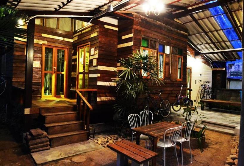 Отель The Old Times Nakhon