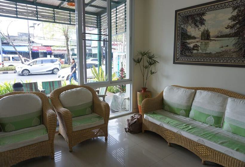 ホテル The One Residence