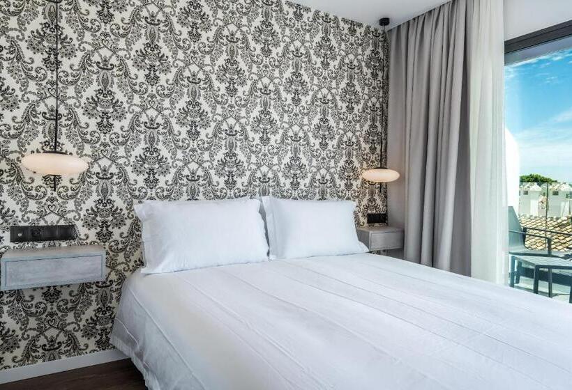 The Orange House Boutique Hotel And Upstairs Rooftop Bar   Brand New