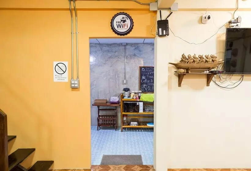ホテル Banchan Hostel