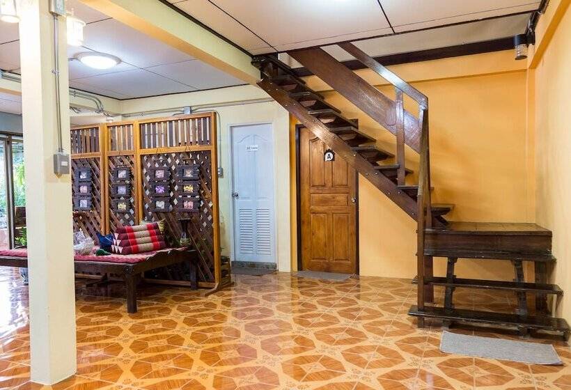 酒店 Banchan Hostel