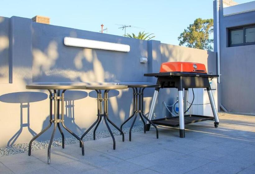 בית מלון כפרי Batavia Apartments