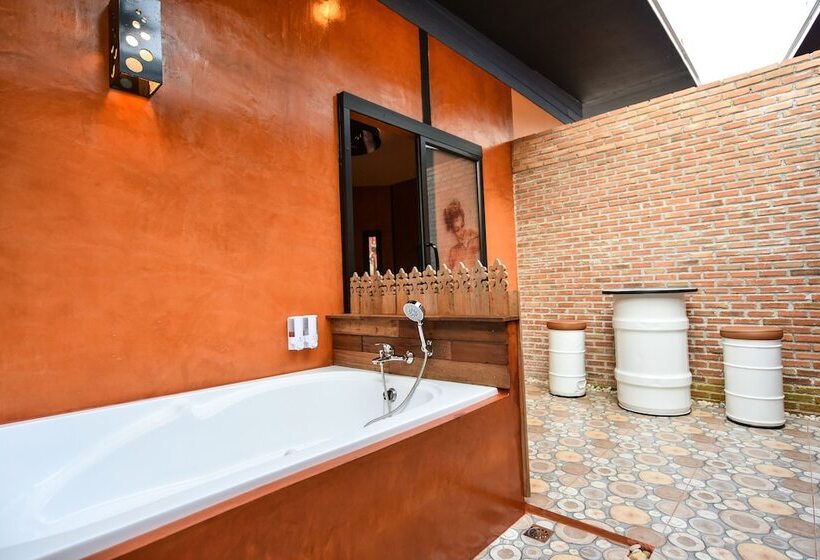 Отель Bed Villa Resort Chaing Rai