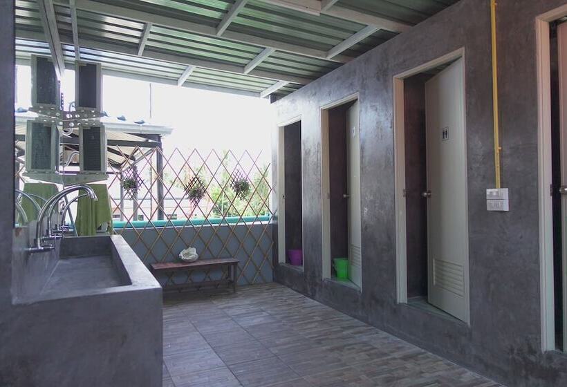 Hotel Blessing Backpackers