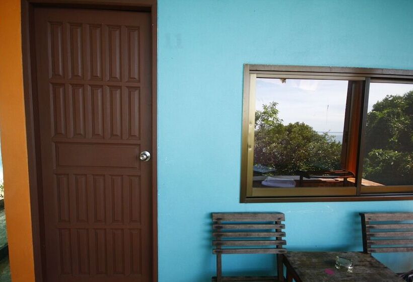 בית מלון כפרי Giant Bungalow