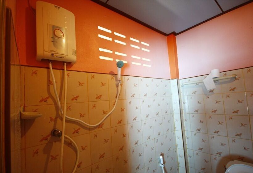 בית מלון כפרי Giant Bungalow