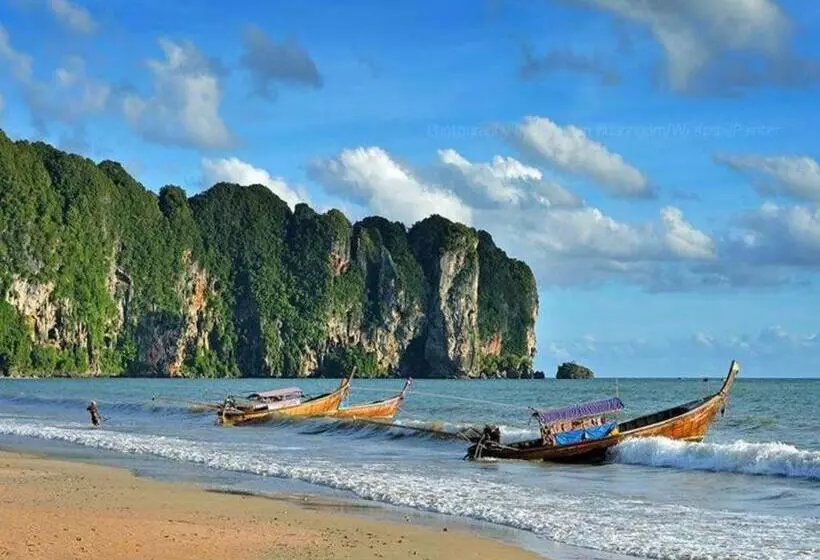 هتل Krabi Grand Place