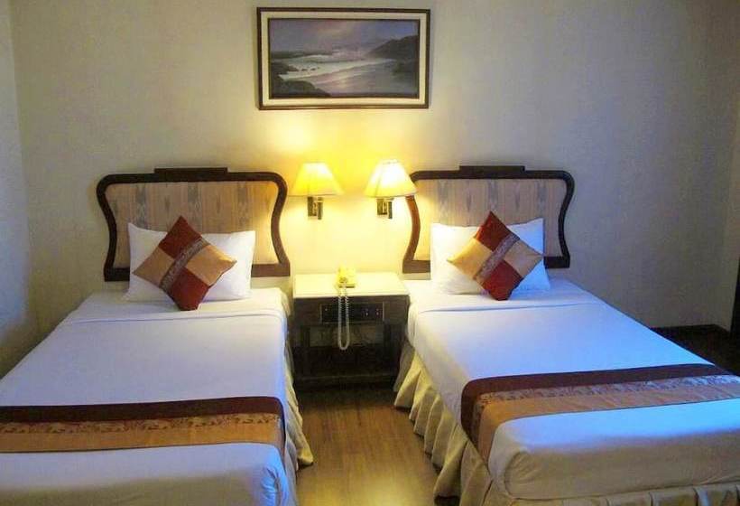 בית מלון כפרי Lee Gardens