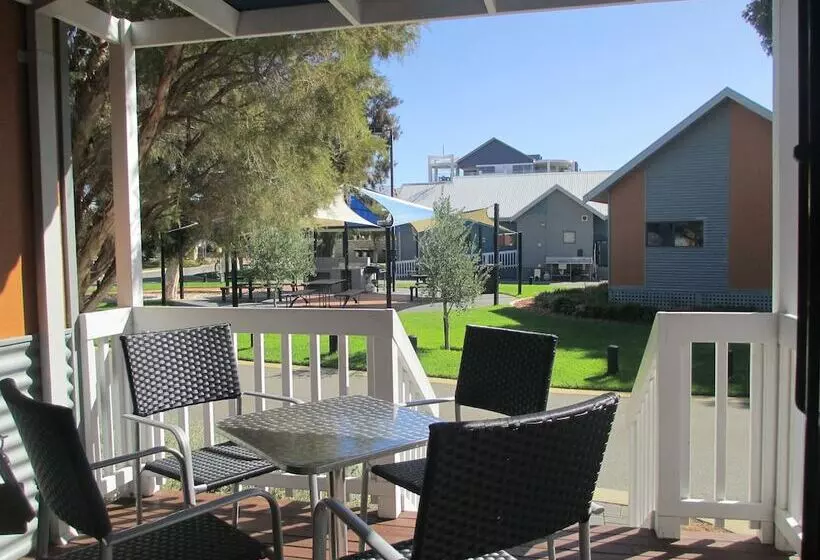 ホテル Mandurah Ocean Marina Chalets