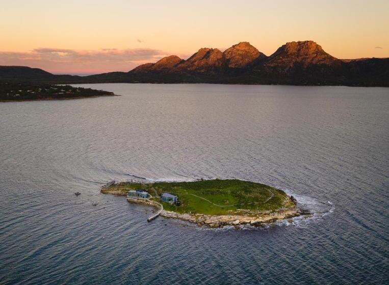 Отель Picnic Island